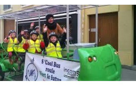 S'Cool Bus