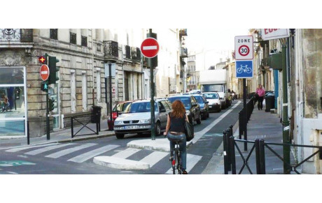 Zone 30 ou la cohabitation avec les vélos